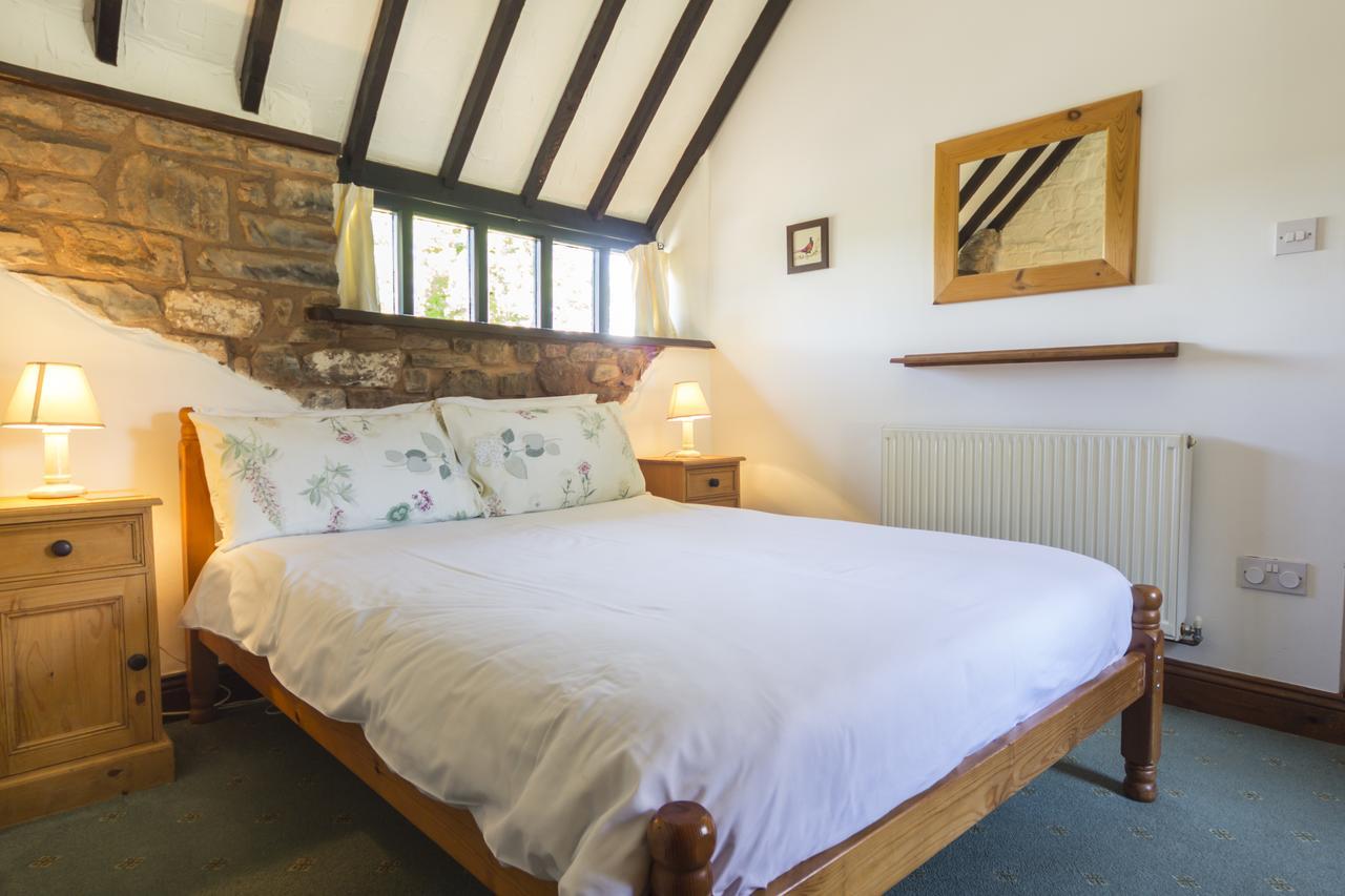 Three Gates Farm Holiday Cottages Huntsham Екстериор снимка
