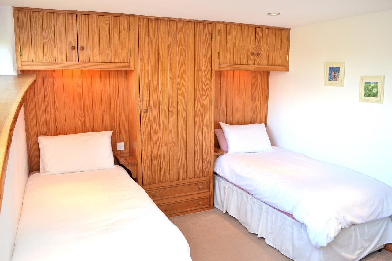 Three Gates Farm Holiday Cottages Huntsham Екстериор снимка