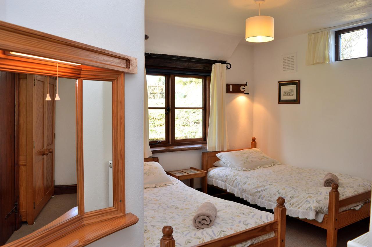 Three Gates Farm Holiday Cottages Huntsham Екстериор снимка